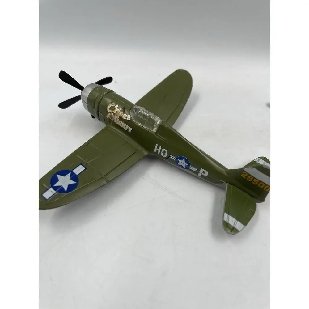2010 MAISTO THUNDERBOLT FRESH METAL TAILWINDS CRIPES A'MIGHTY P-47D